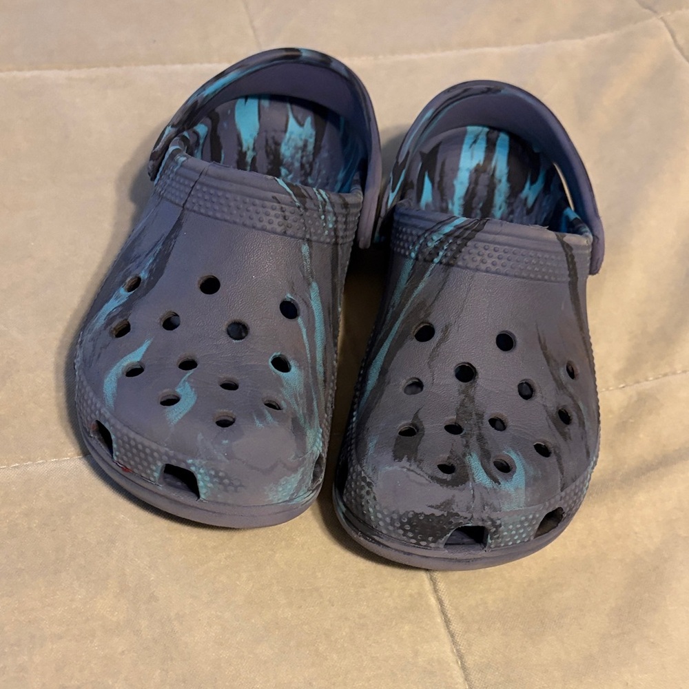 Kids blue marble Crocs Size 12